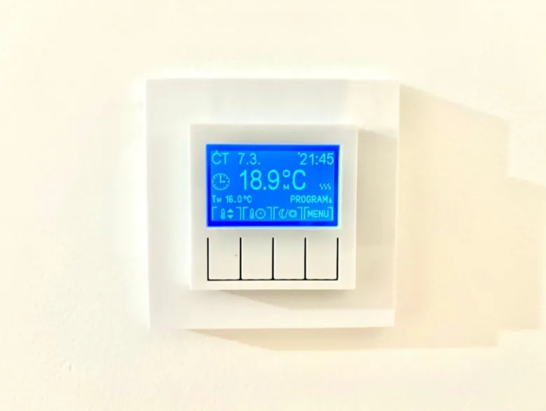Thermostat display