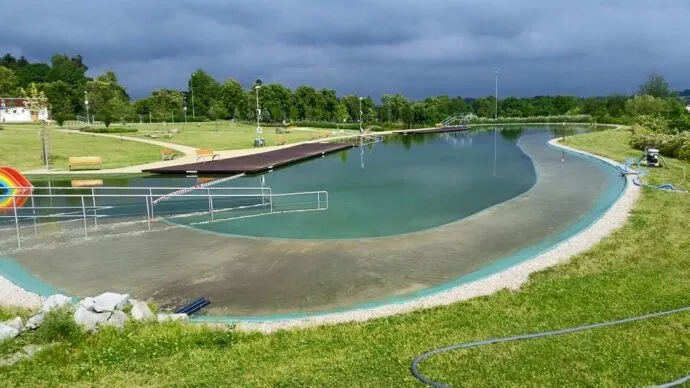 Outdoor swimming pool